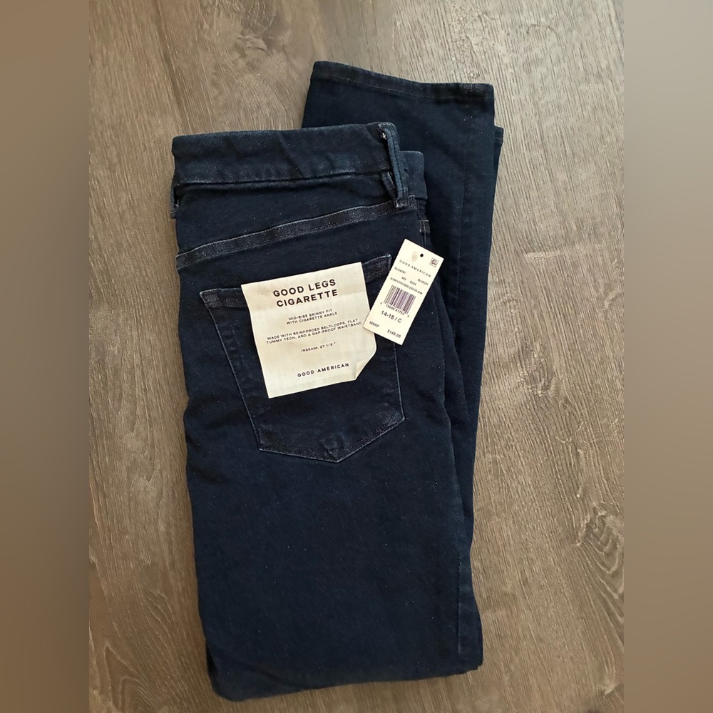 Good American Always Fits Good Legs Cigarette Jeans